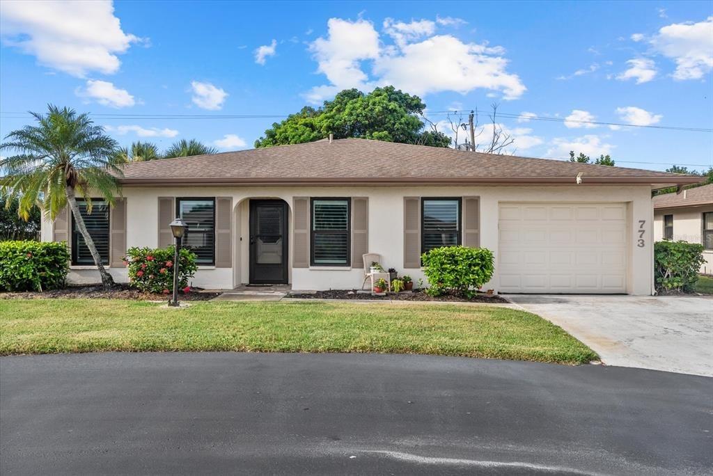 Vivienda South Ct, Venice, FL 34293