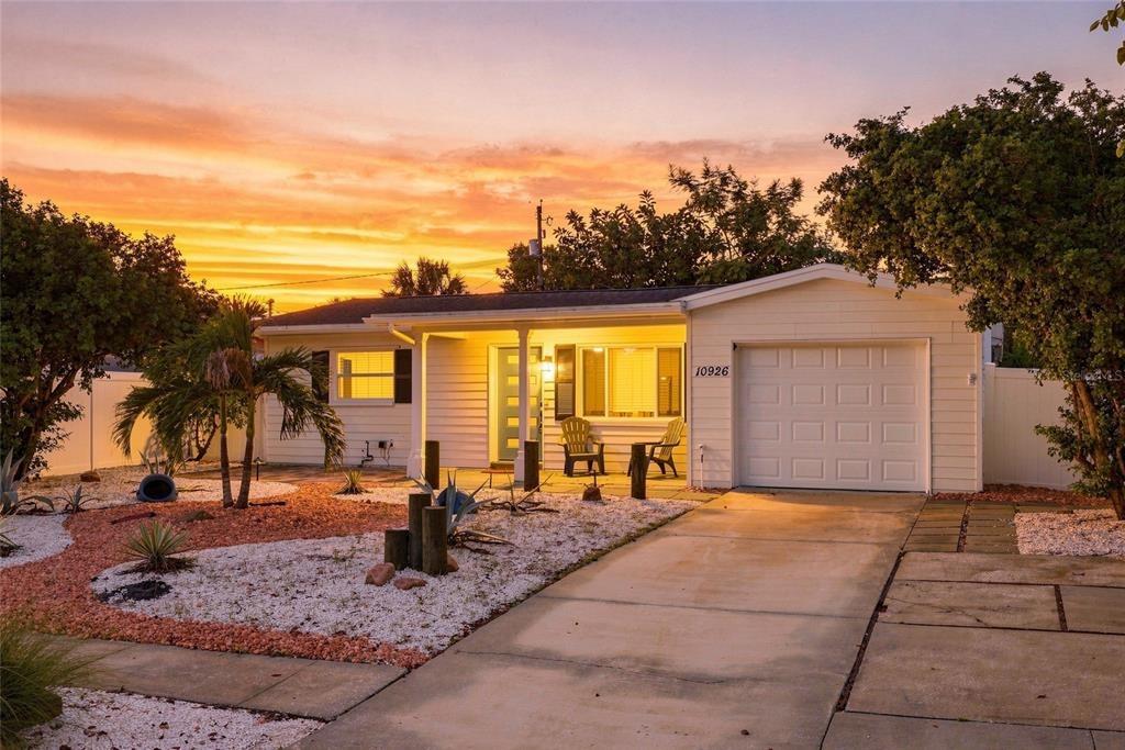 Temple Ave, Seminole, FL 33772