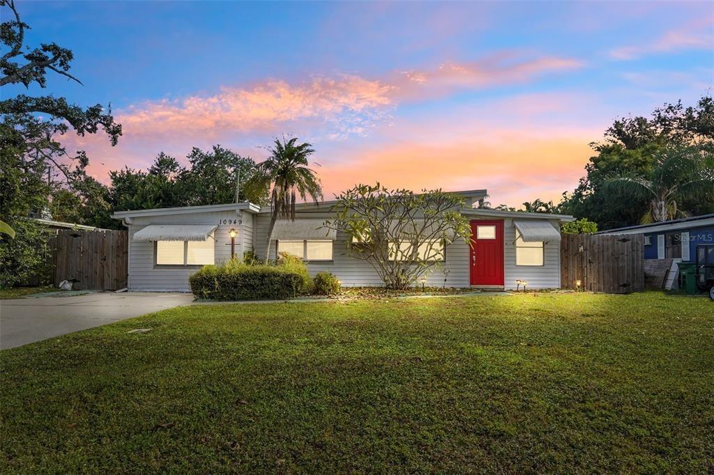 105th St, Largo, FL 33773