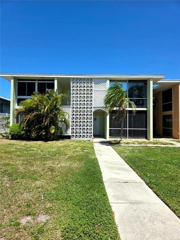 Manatee Ave W, Bradenton, FL 34209