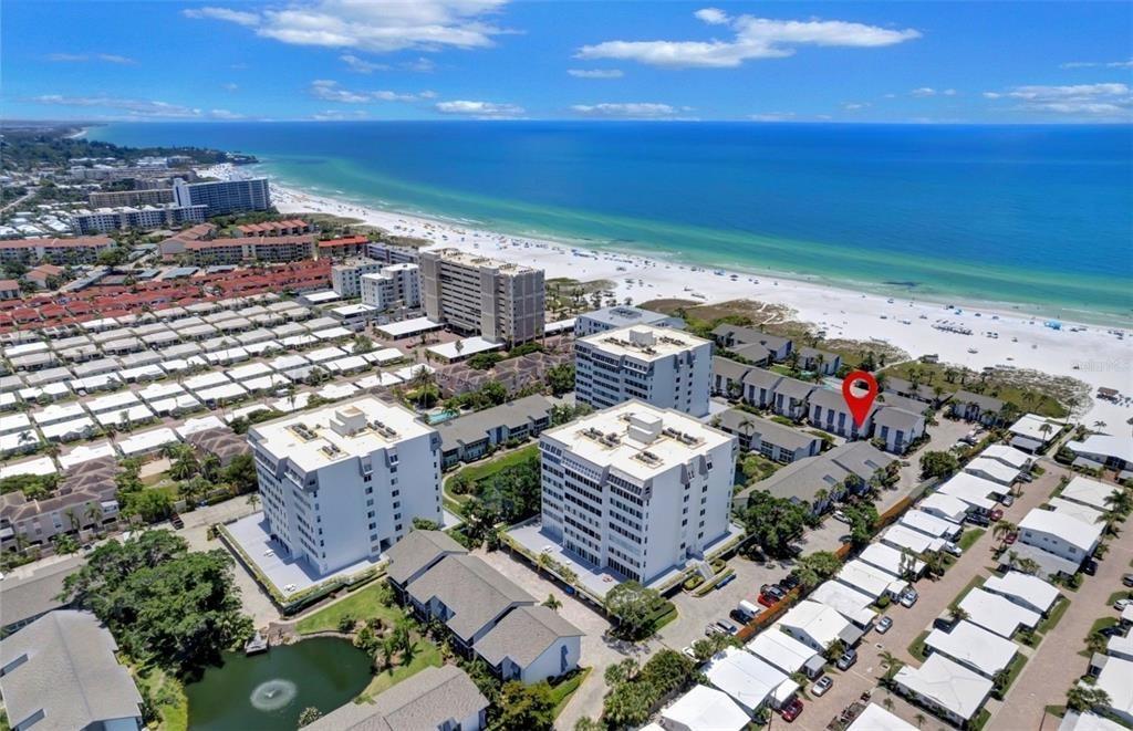 W Peppertree Way, Sarasota, FL 34242