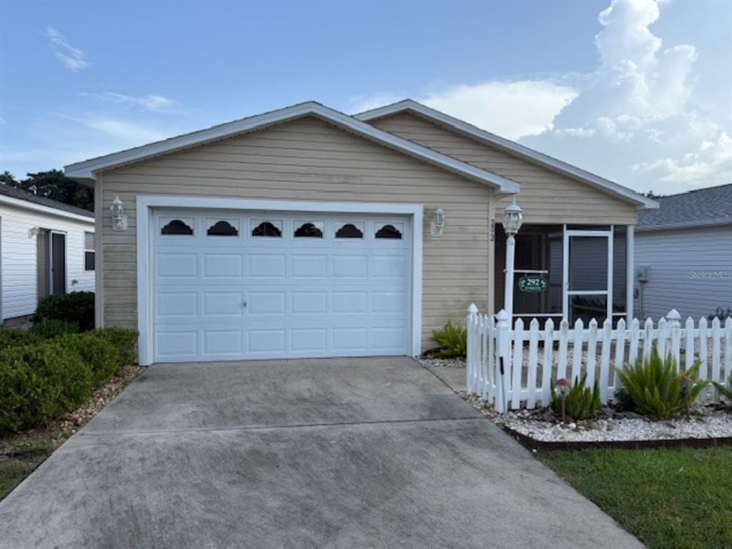Starr Ln, The Villages, FL 32162