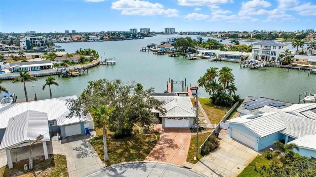 1st Ave S, Saint Petersburg, FL 33707