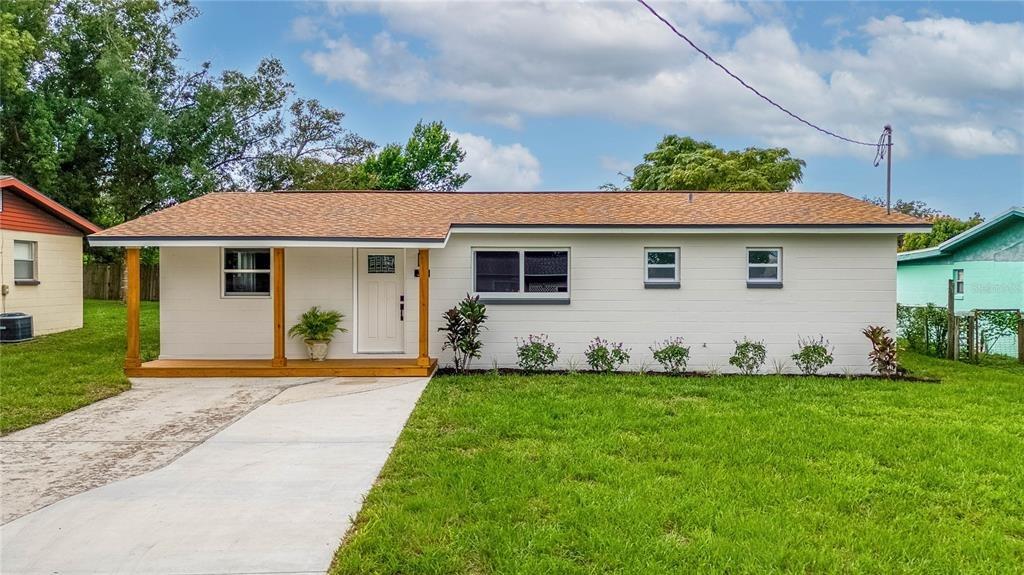 W Winifred St, Avon Park, FL 33825