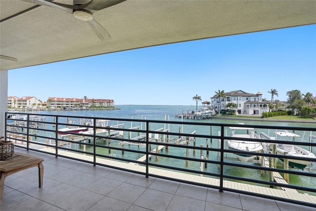 Pinellas Bayway S, Saint Petersburg, FL 33715