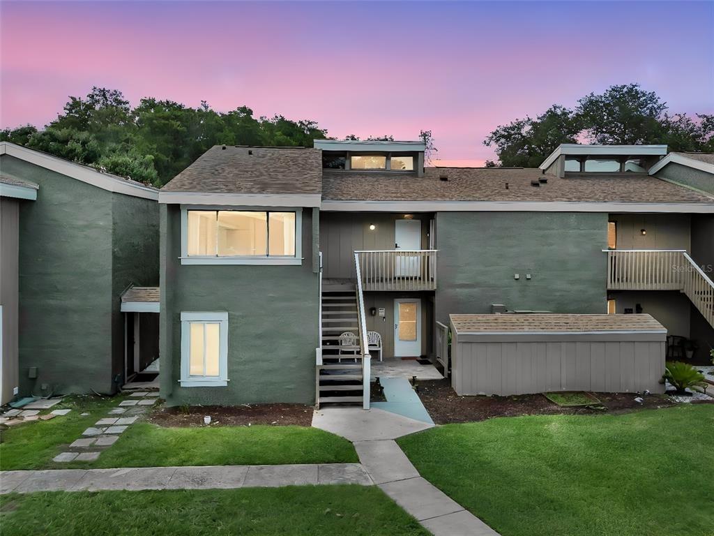 Peregrine Ave, Orlando, FL 32819