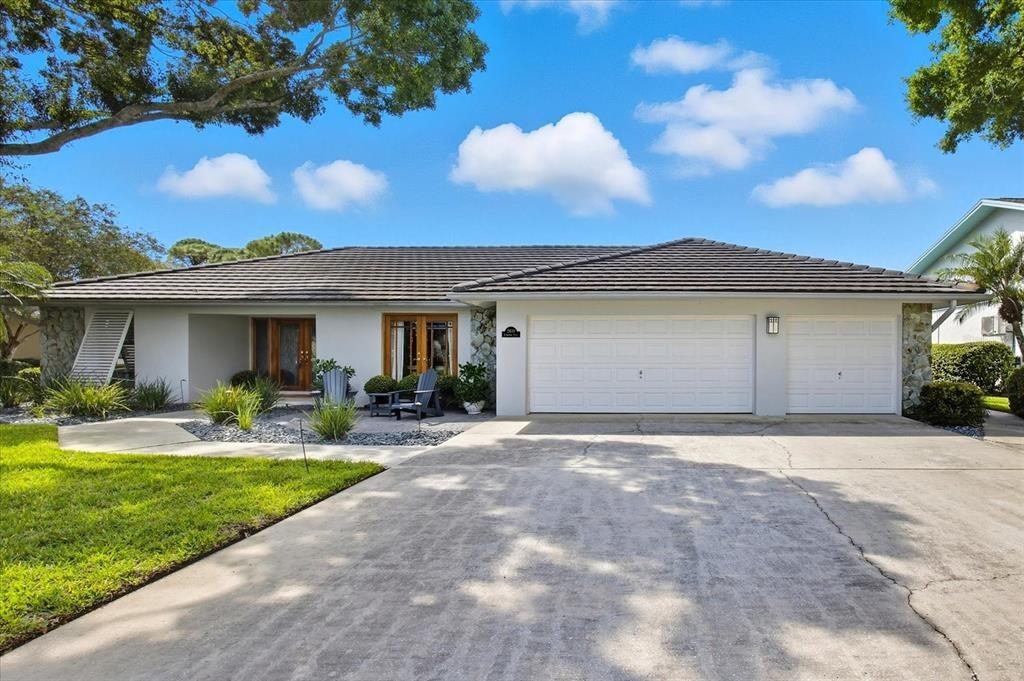 Sandpiper Pl, Clearwater, FL 33762