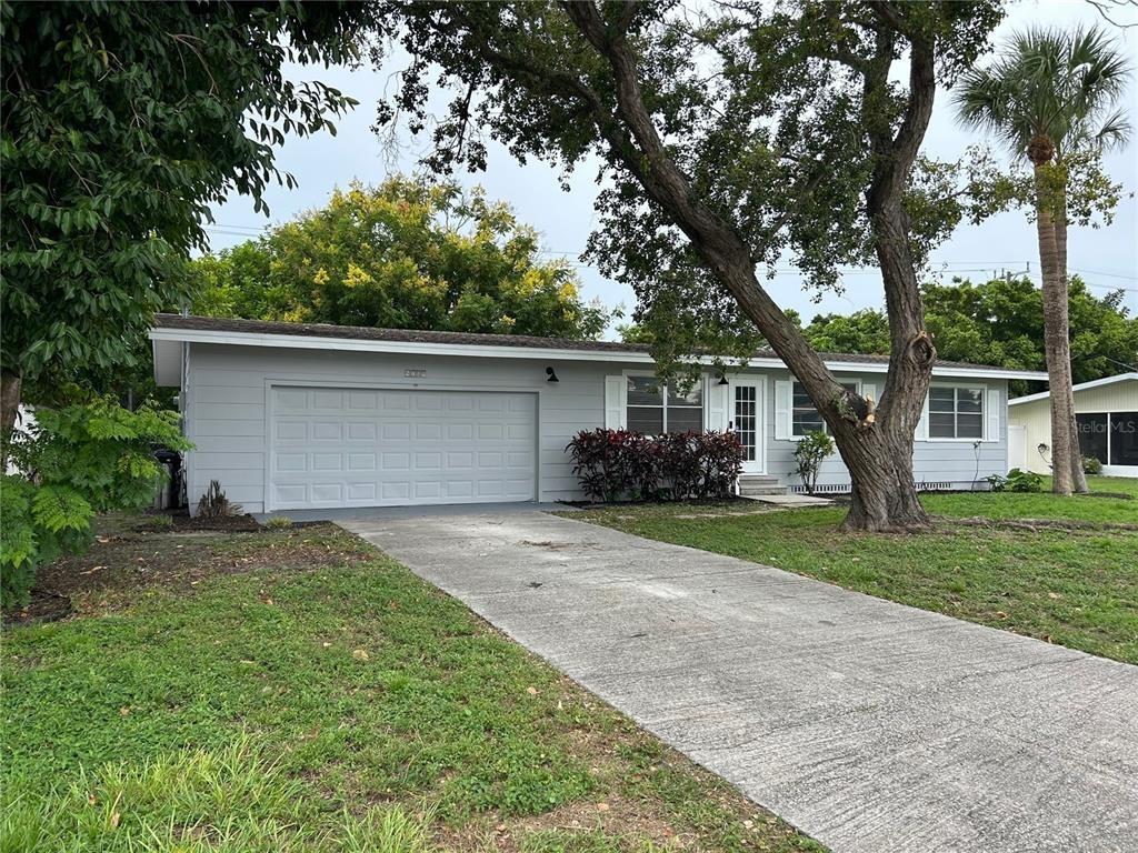 Park Acres Dr, Bradenton, FL 34207