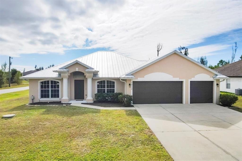 Lyneburg Ave, Port Charlotte, FL 33981