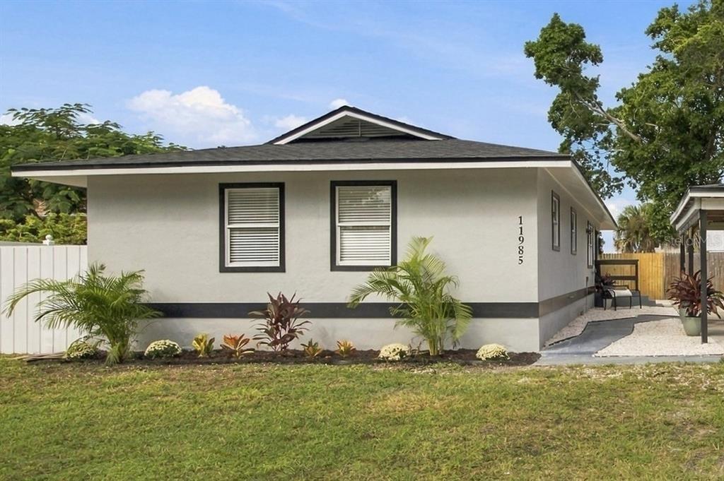 Murray Ave, Largo, FL 33778