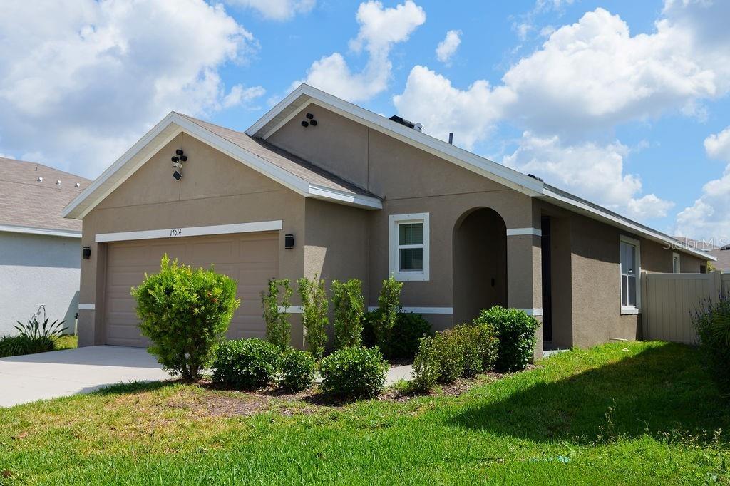 Blister Wing Dr, Wimauma, FL 33598