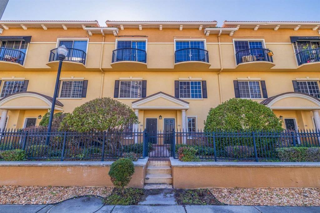 W Kennedy Blvd, Tampa, FL 33609