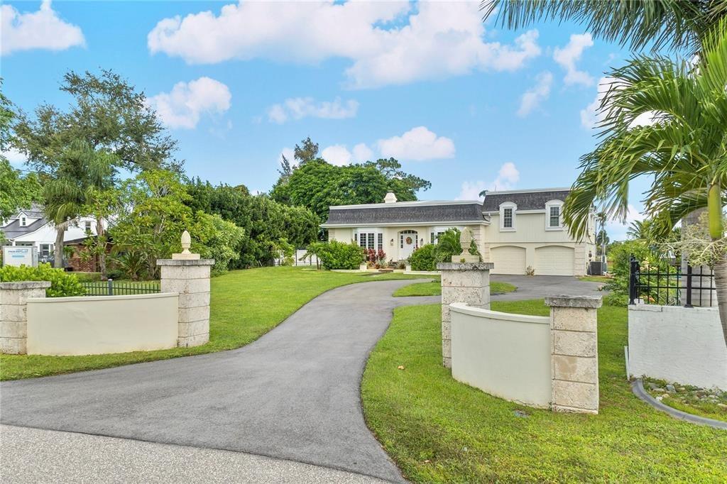 18th Ave W, Bradenton, FL 34209