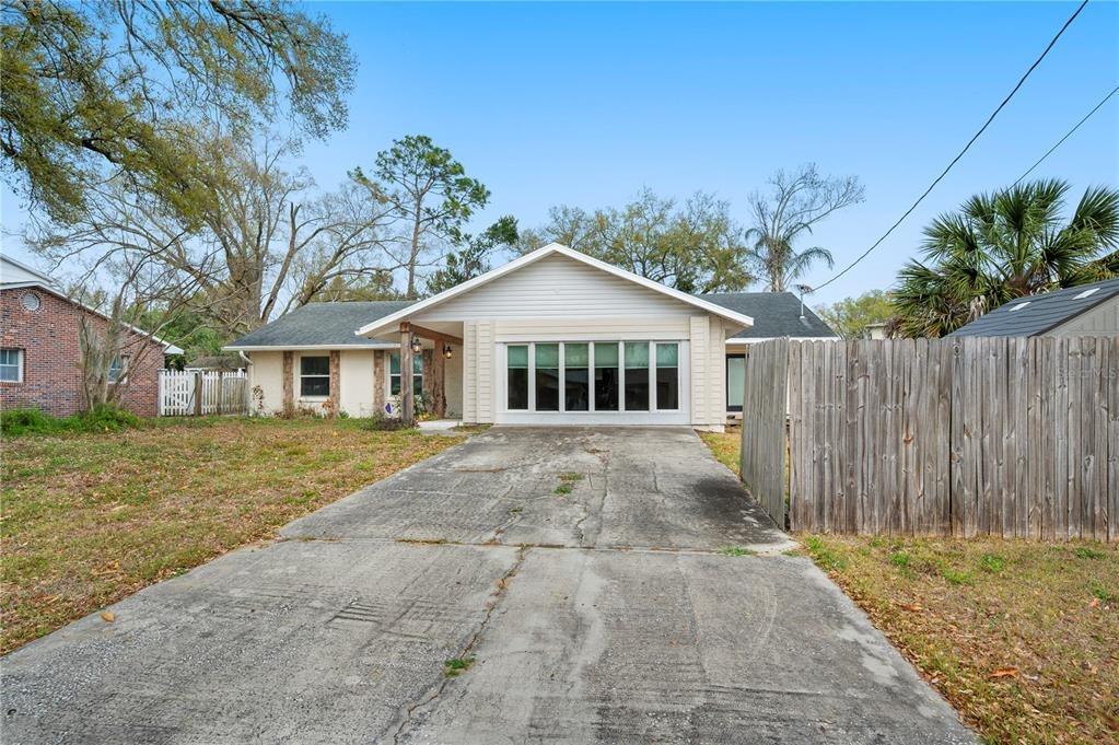 Alachua Dr, Winter Haven, FL 33884