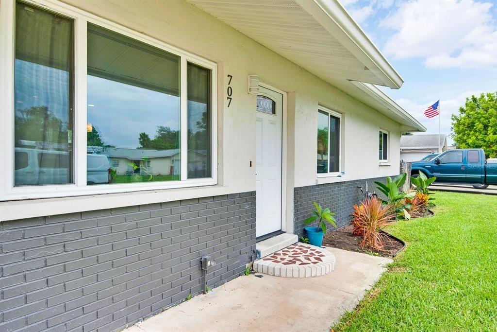 65th Avenue Dr W, Bradenton, FL 34207
