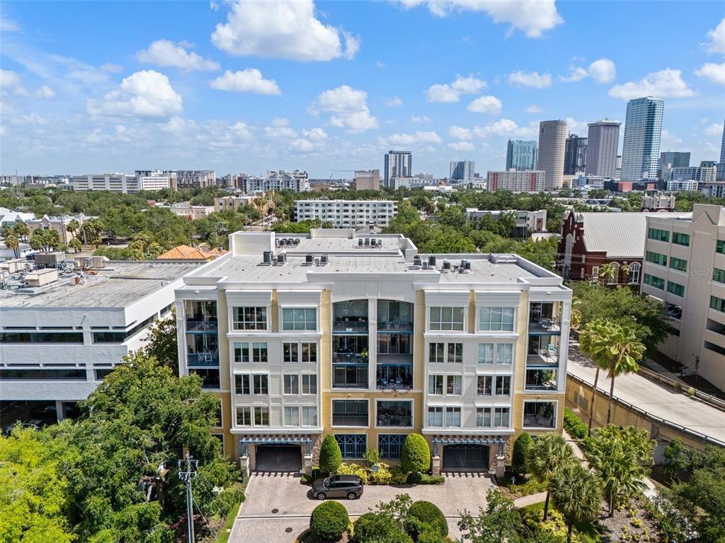 W Bay St, Tampa, FL 33606