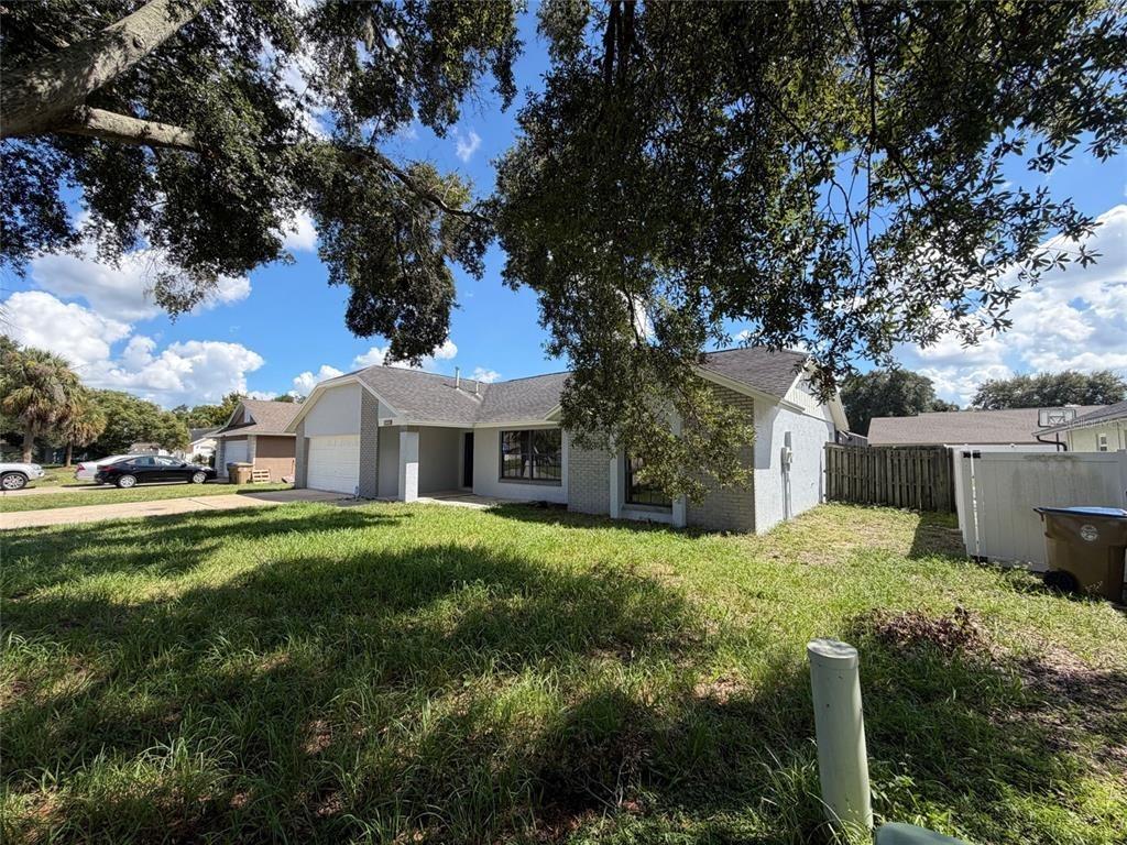 Simon Ridge Ct, Kissimmee, FL 34747