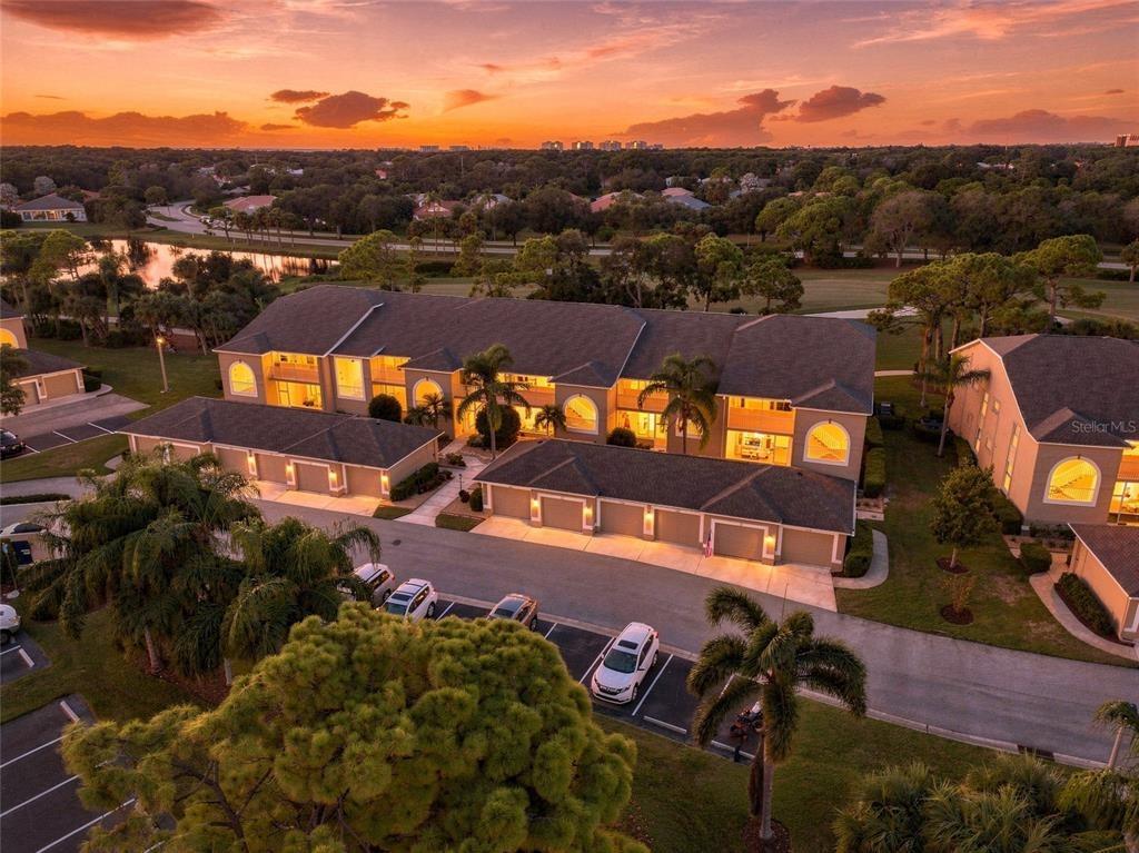 High Gate Dr, Sarasota, FL 34238