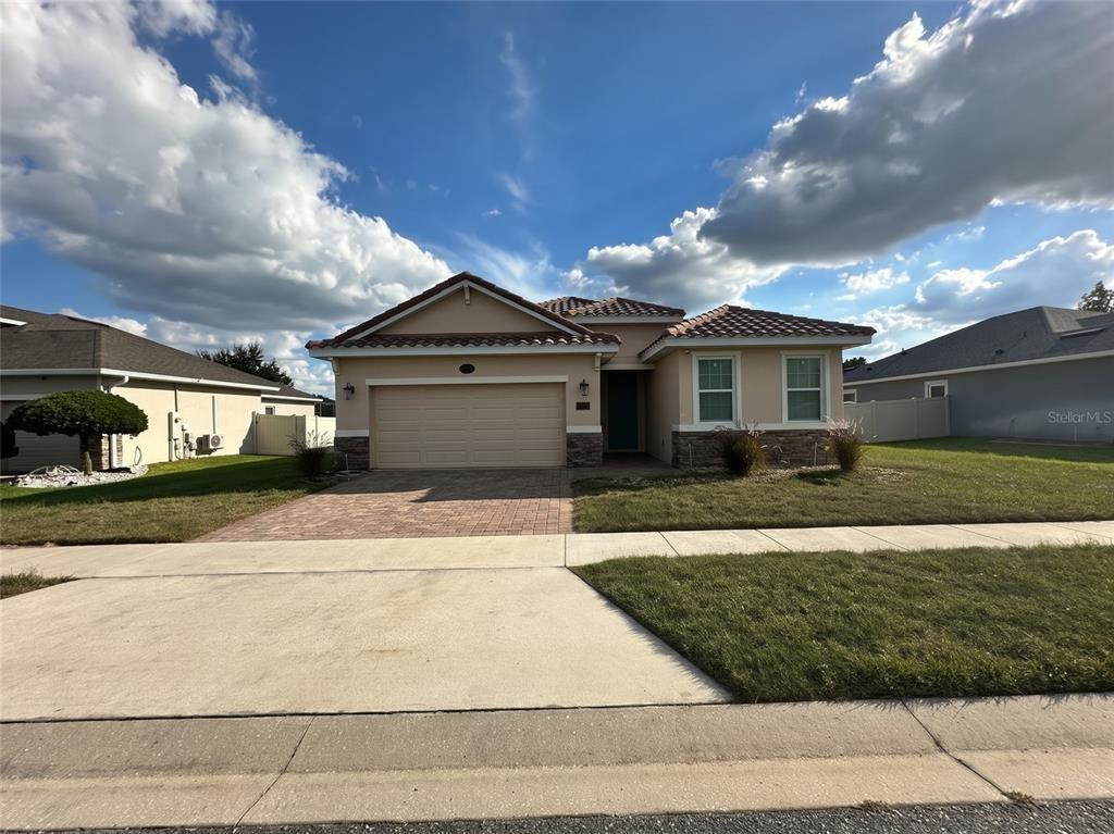 Bellissimo Pl, Howey In The Hills, FL 34737
