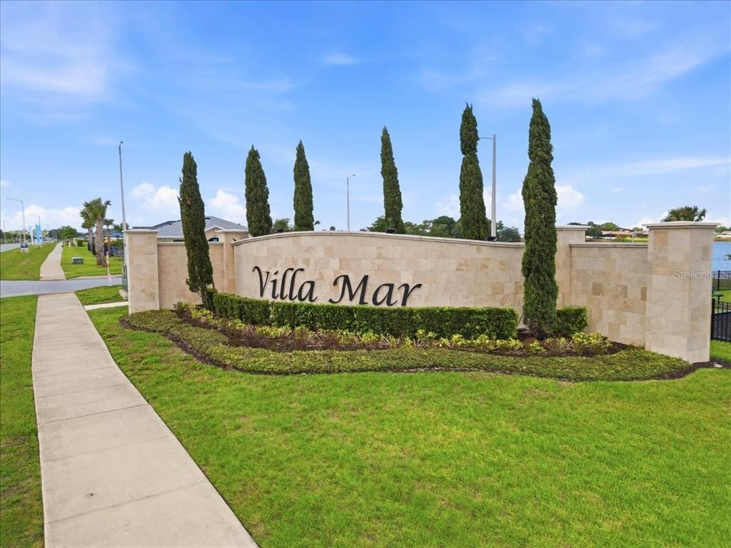 Vienna Dr, Winter Haven, FL 33884
