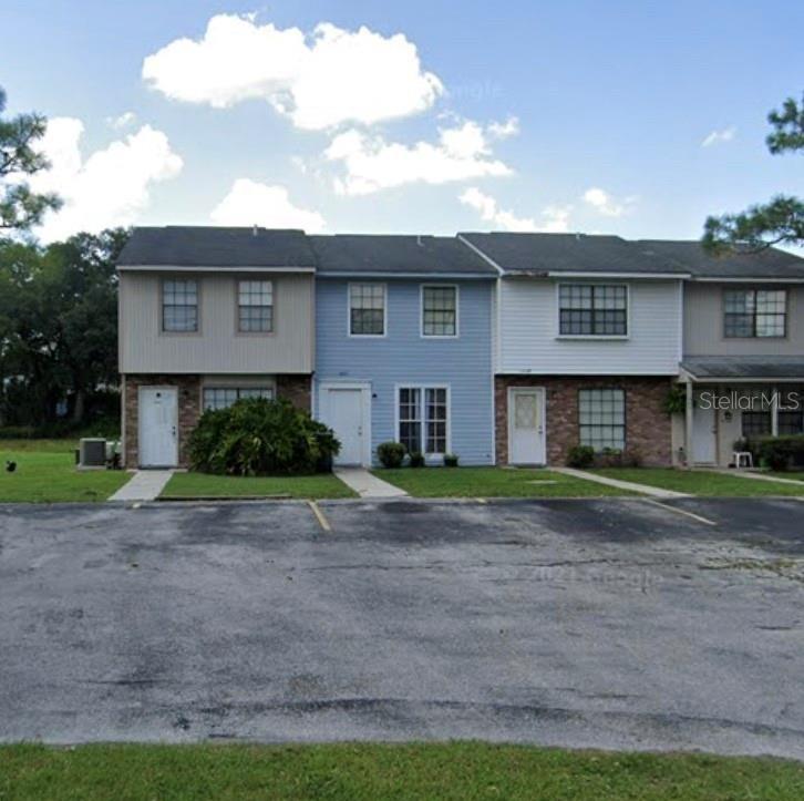 Ridge Lake Ct, Lakeland, FL 33801