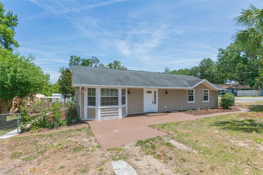 Lee St, Dade City, FL 33525