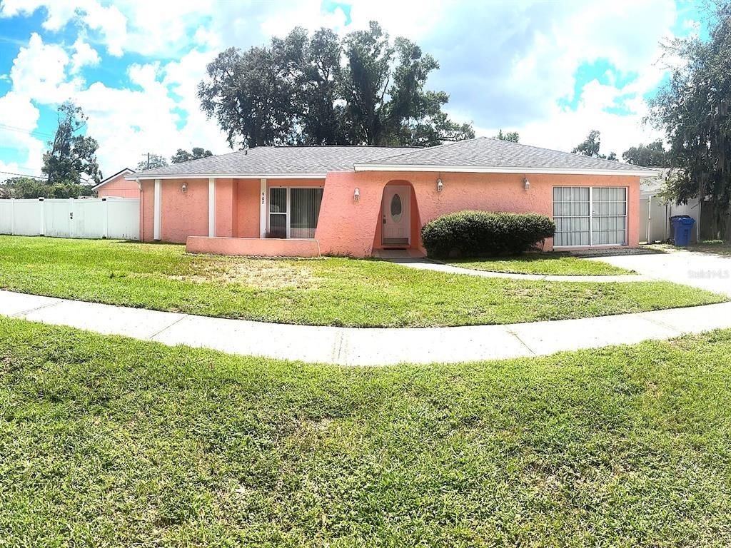 Samy Dr, Tampa, FL 33613