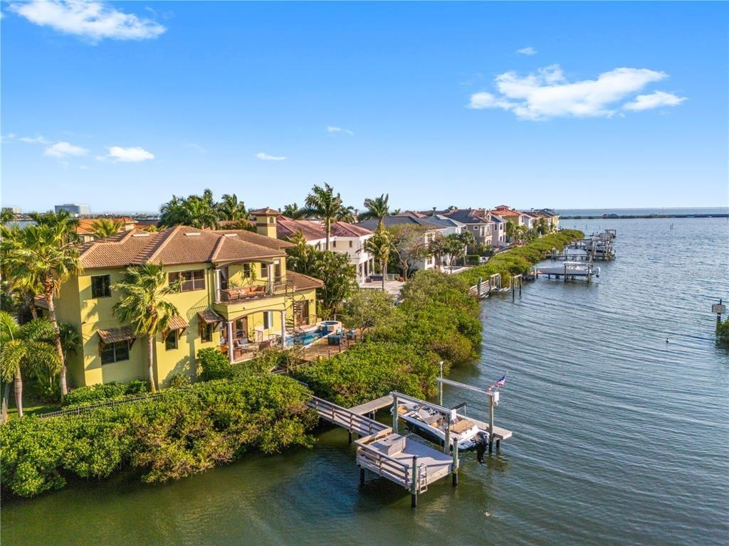 Causeway Vista Dr, Tampa, FL 33615