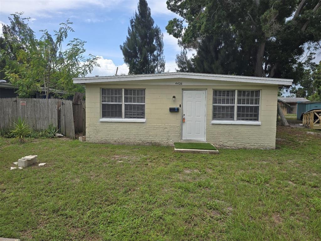 13th Ave S, Saint Petersburg, FL 33711