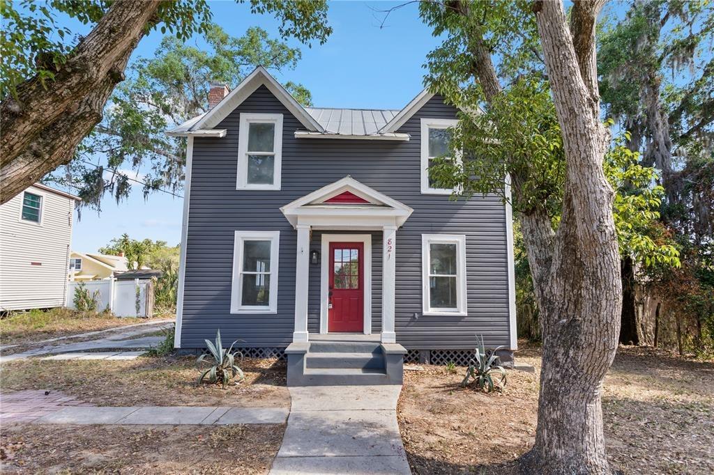 E Lemon Ave, Eustis, FL 32726