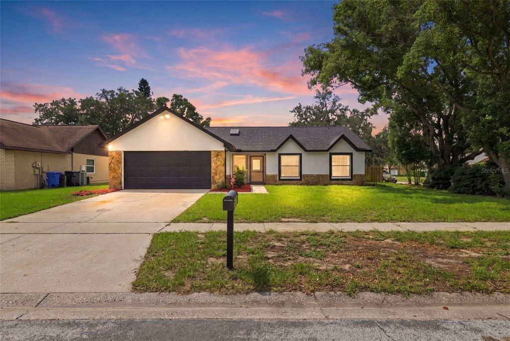 Oak Arbor Ln, Valrico, FL 33596