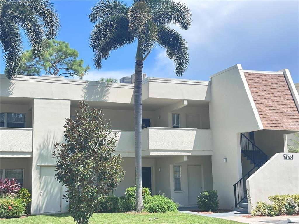 W Country Club Dr N, Sarasota, FL 34243