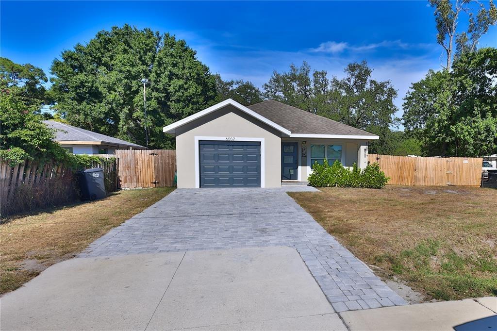 12th St E, Bradenton, FL 34203