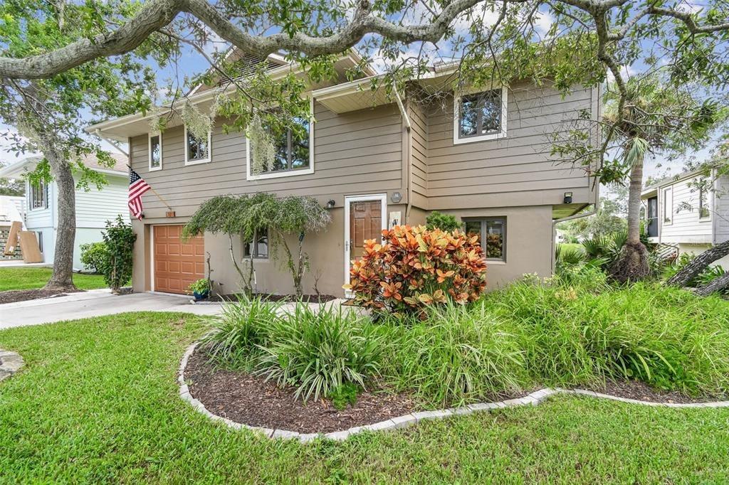 S Pointe Alexis Dr, Tarpon Springs, FL 34689