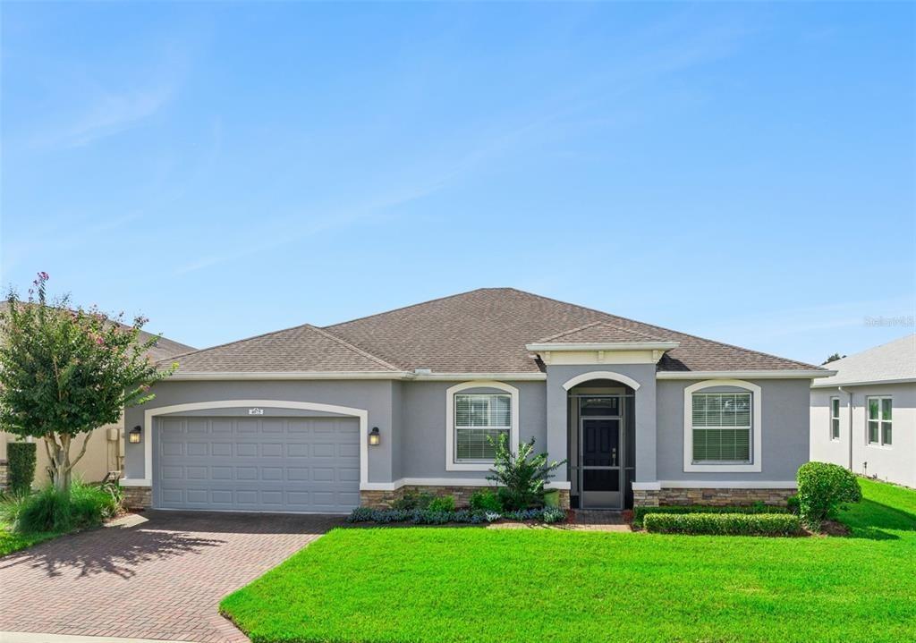 Bedford Ave, Winter Haven, FL 33884