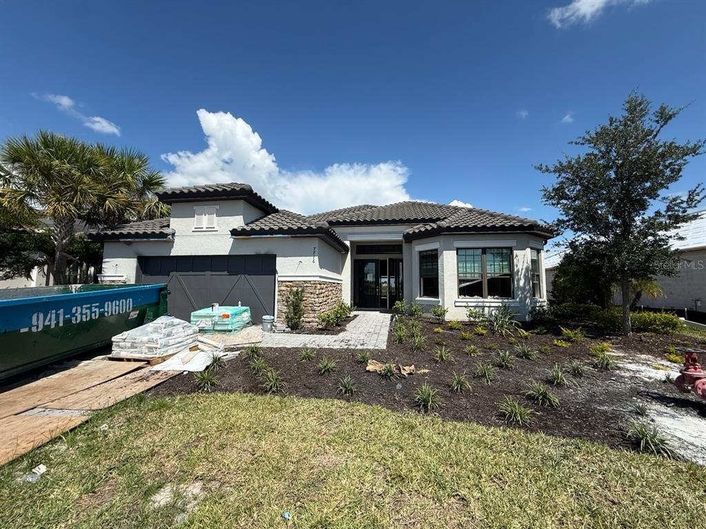 Moonbeam Ave, Sarasota, FL 34241