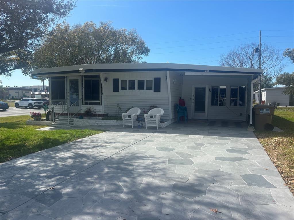 Freedom Ct, Palm Harbor, FL 34684