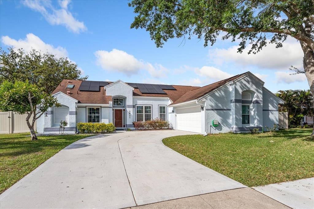 Lone Feather Dr, Orlando, FL 32837