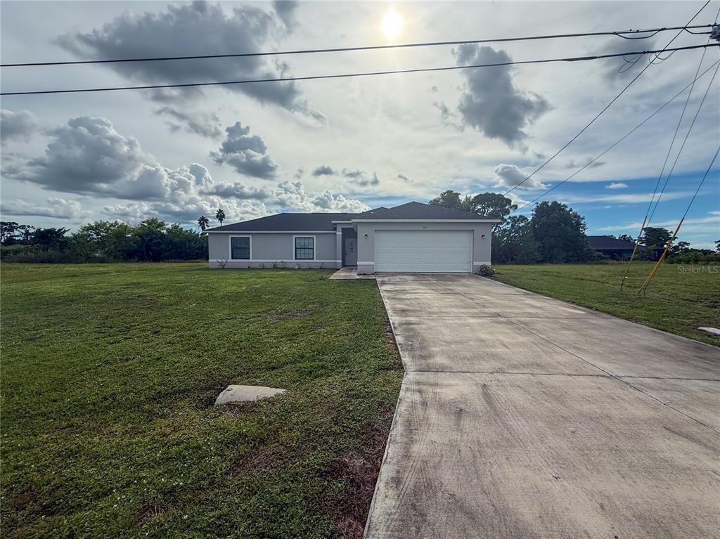 Ne 5th Pl, Cape Coral, FL 33909