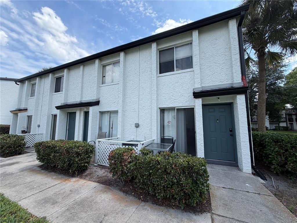 S Semoran Blvd, Orlando, FL 32822