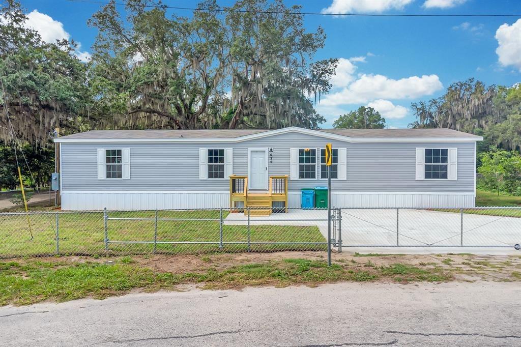 Alpine St, Mascotte, FL 34753