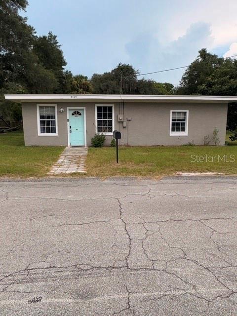 Penvan Ave, De Leon Springs, FL 32130