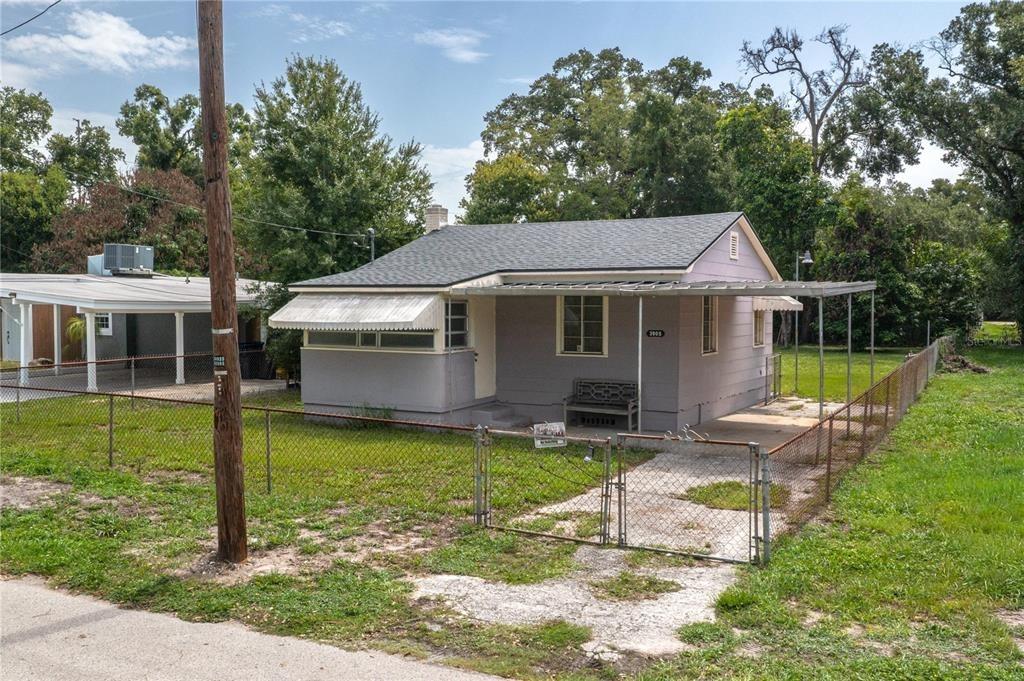 N Clearfield Ave, Tampa, FL 33603
