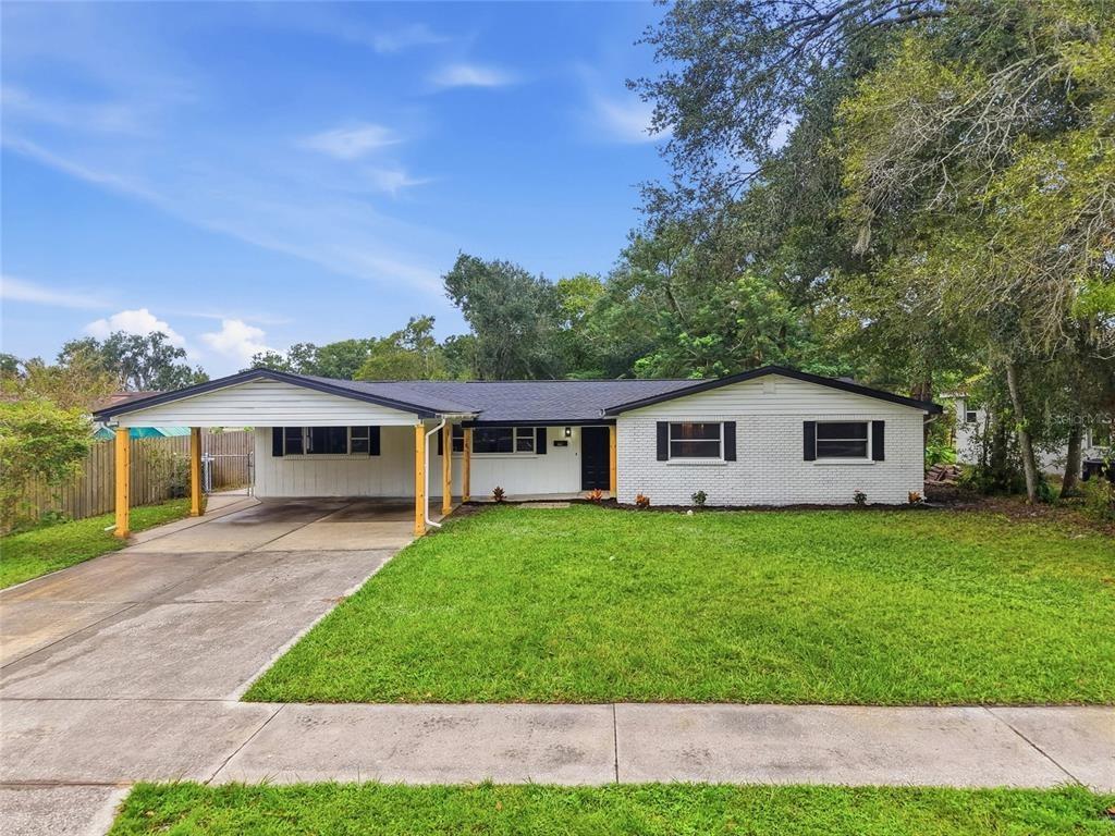 Redwood Ave, Lakeland, FL 33803