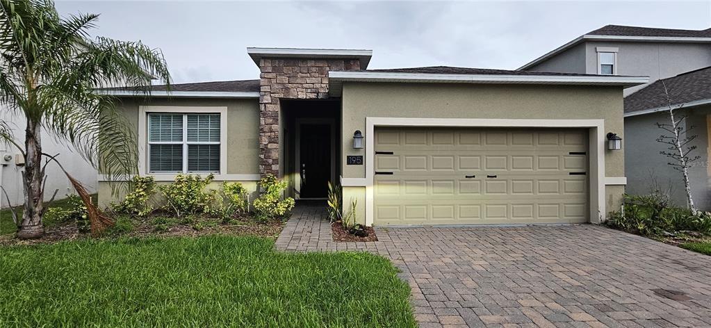 Preston Ave, Davenport, FL 33837