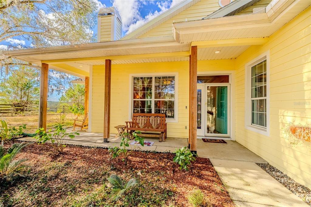 S Fern Pt, Floral City, FL 34436