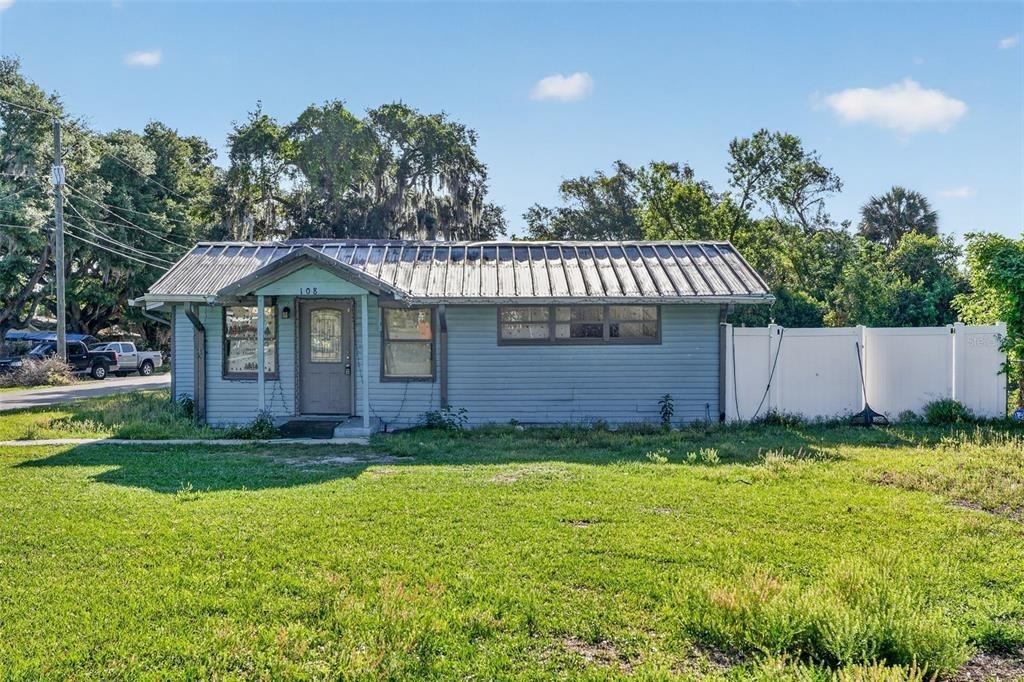Earl Ave, Auburndale, FL 33823