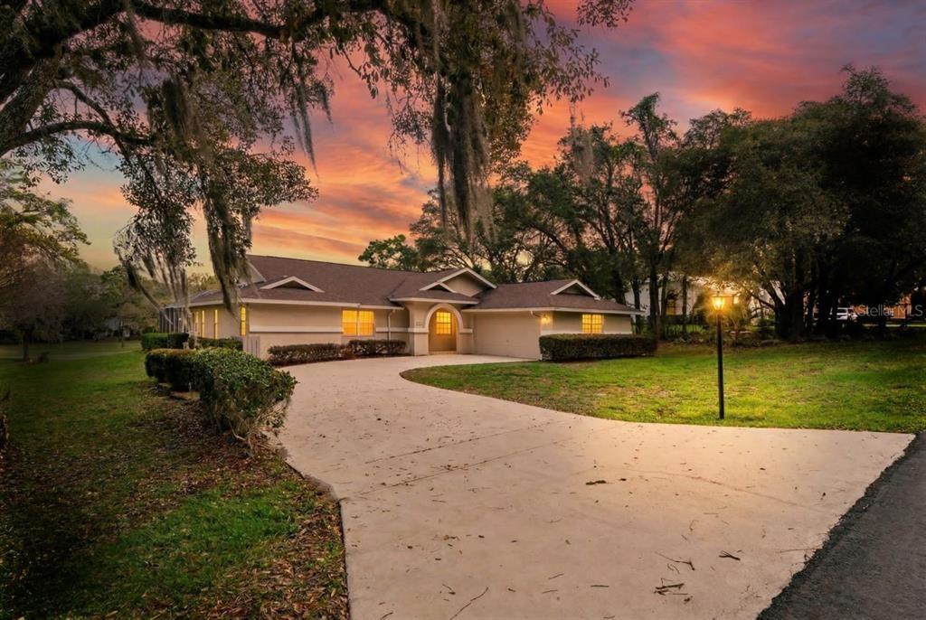 E Liberty St, Hernando, FL 34442