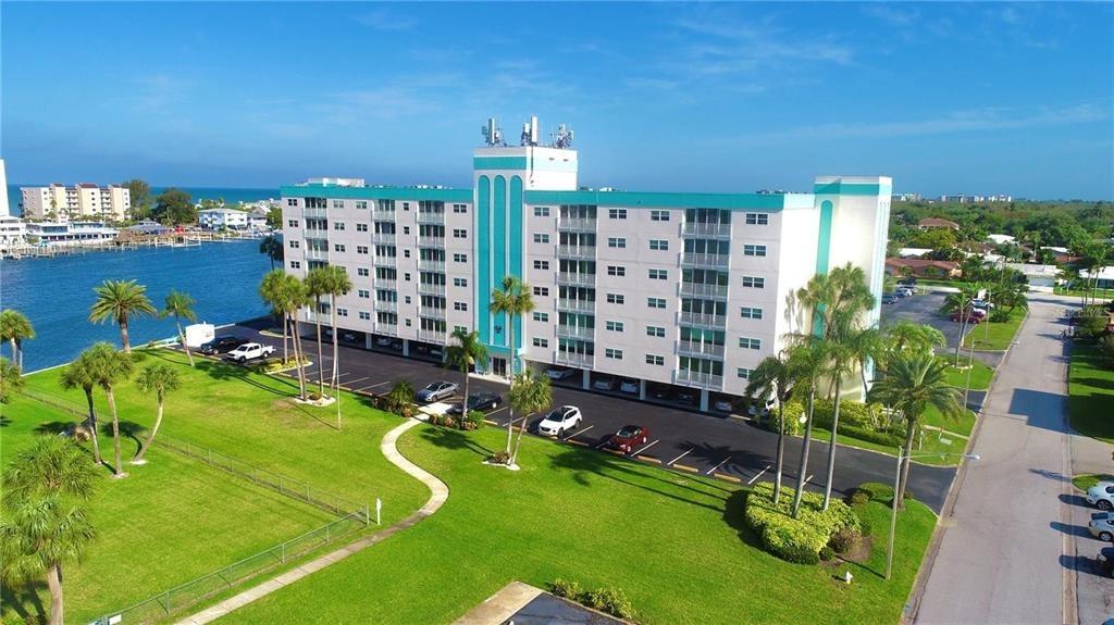 Regal Dr, Largo, FL 33774