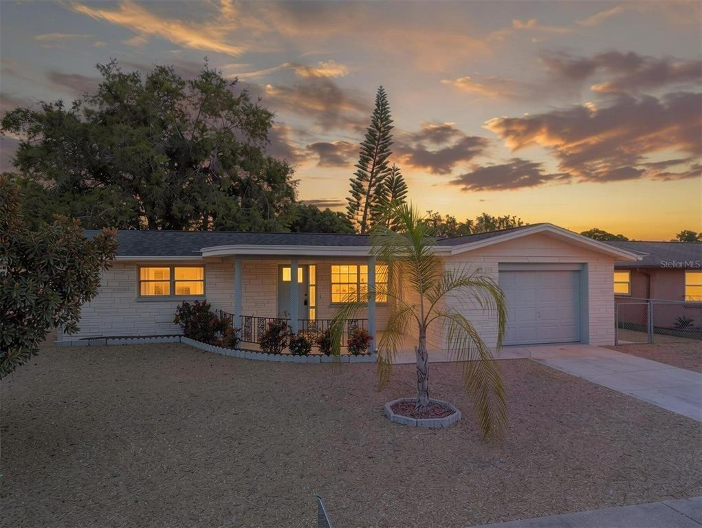 9th Ave, New Port Richey, FL 34653